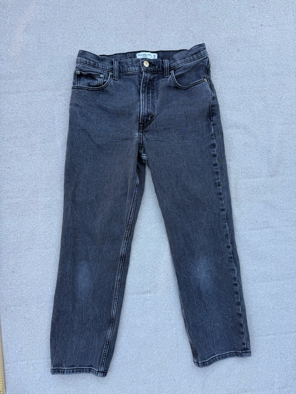 Abercrombie & Fitch Women’s Charcoal Straight-Leg Jeans The Mom High Rise 2s